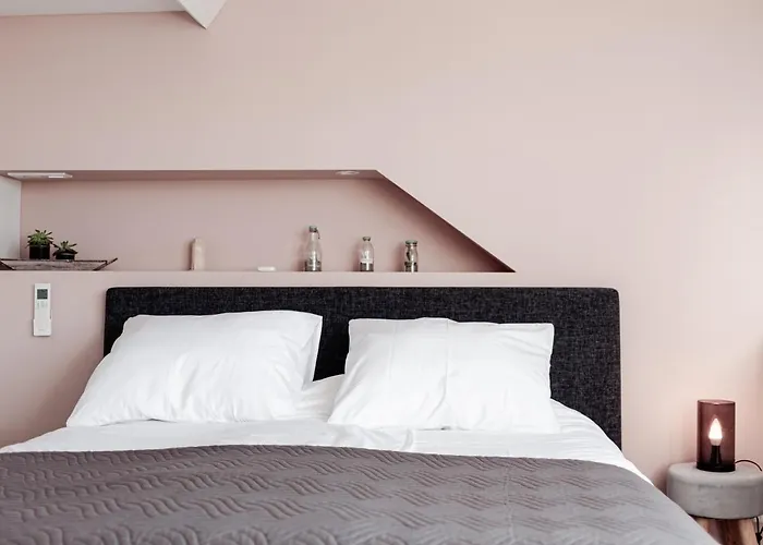 Apartment M&m Studio's 1 & 2 *