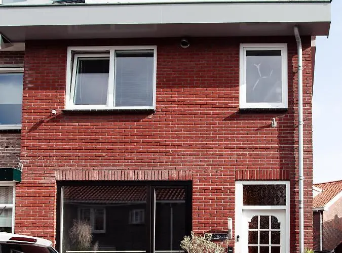 M&m Studio's 1 & 2 Apartment *